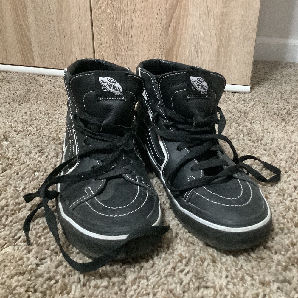 Vans black and white lightning